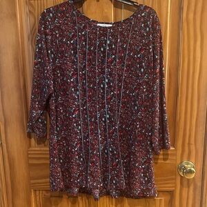 NorthStyle Red and Blue Speckled Floral Blouse